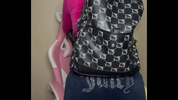 Hot School Girl Ready To Make A Older Daddy Cum